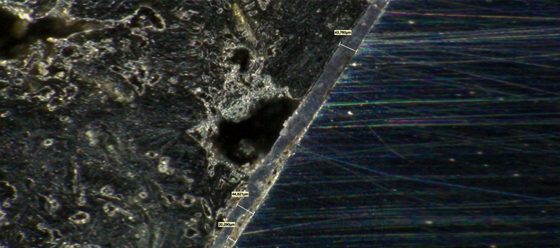 Микрофотография среза внутренней резьбовой поверхности муфты НКТ с покрытием MODENGY 1014