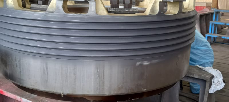 MODENGY 1003 на резьбе конусной дробилки MODENGY 1003 на резьбе конусной дробилки