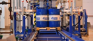 «Газпром нефть» увеличивает технологические мощности Омского завода смазочных материалов